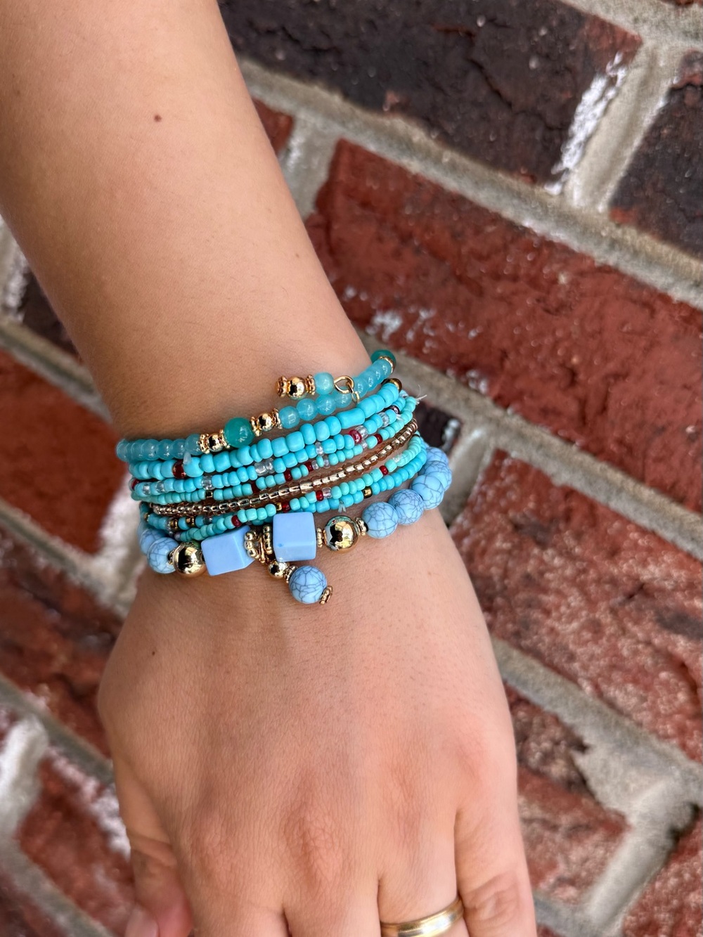 Turquoise Multi-Strand Beaded Bracelet - Picture 3 of 8